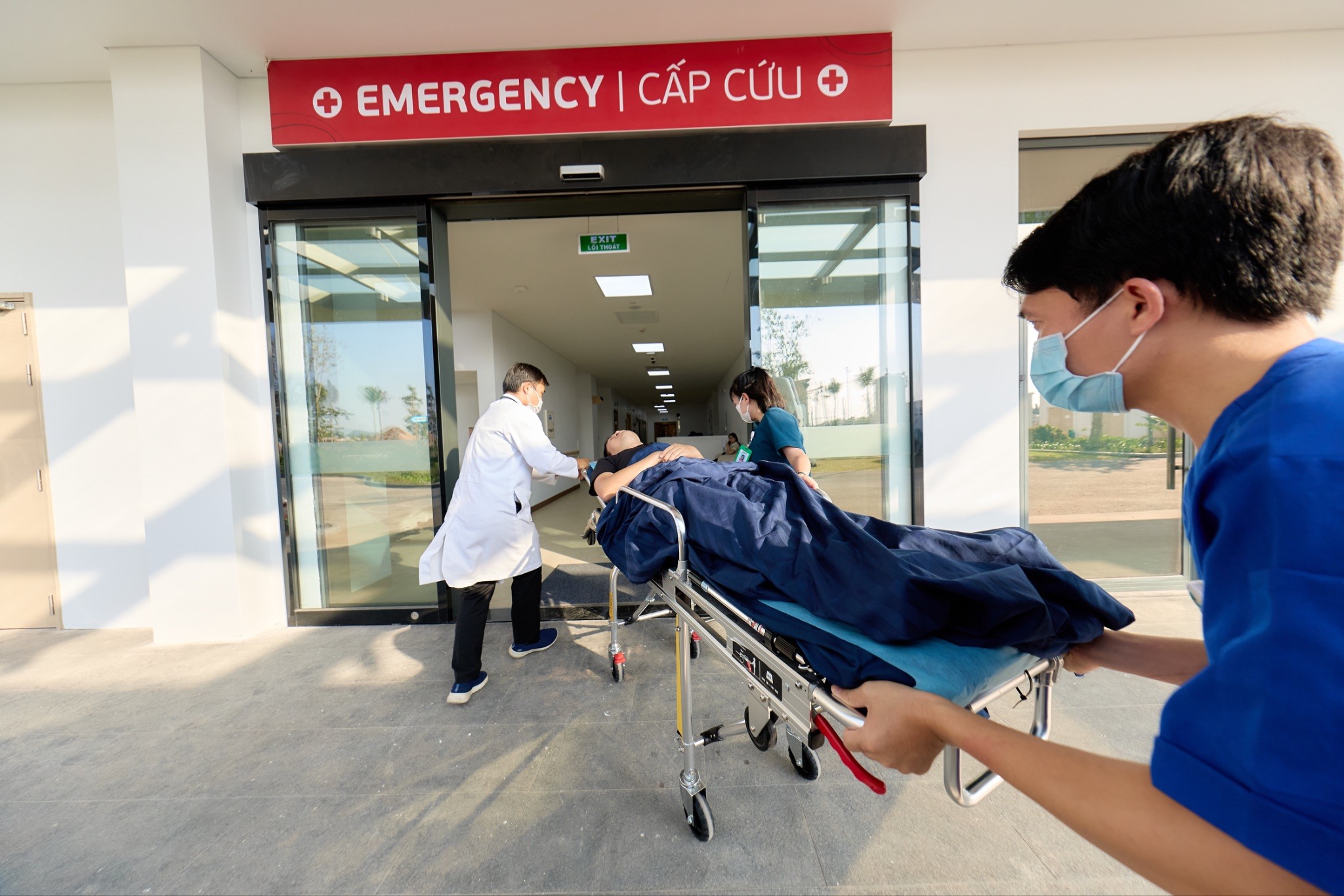 Bệnh viện Mặt trời phối hợp với Bệnh viện Chợ Rẫy cứu sống hai ca nhồi máu cơ tim trong chưa đầy 24 giờ ngay tại Phú Quốc
