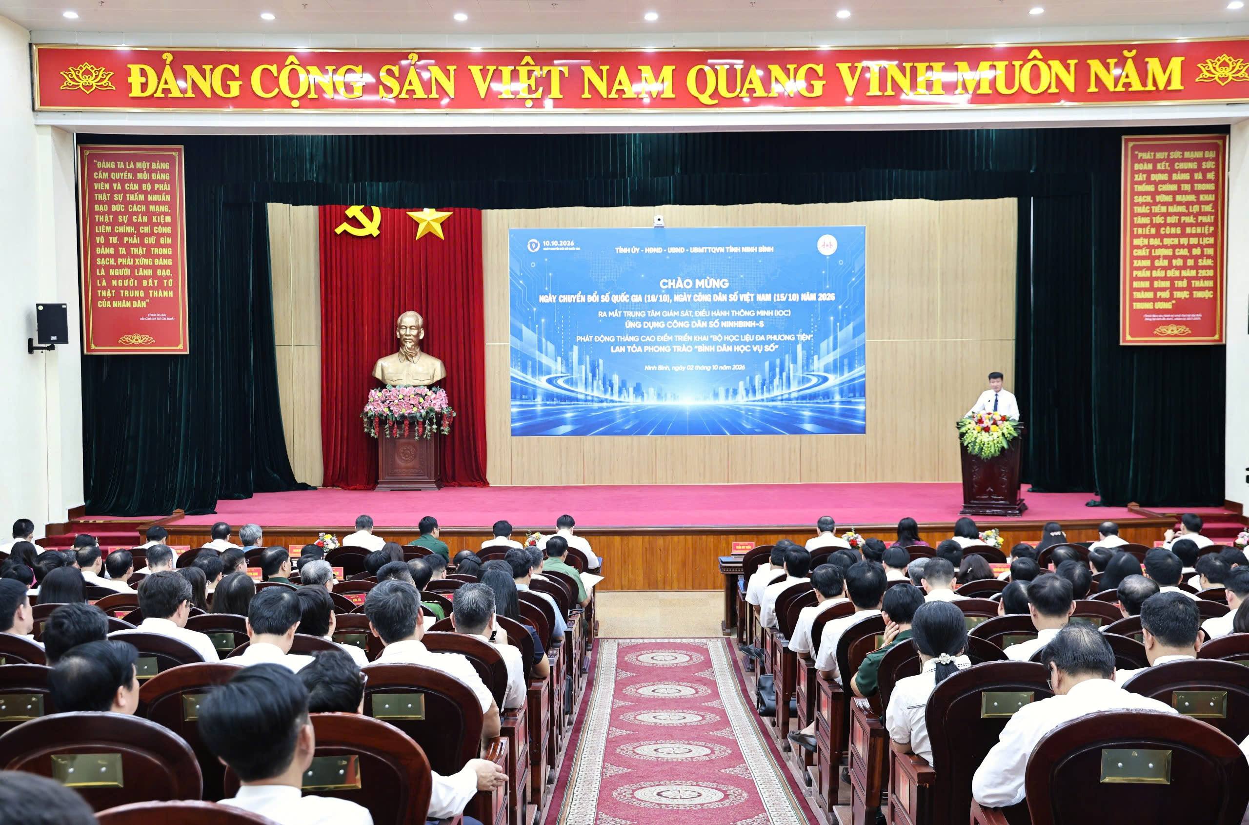 Ninh Bình ra mắt Trung tâm điều hành thông minh, Ứng dụng Công dân số NinhBinh-S và phát động cao điểm “Bình dân học vụ số”