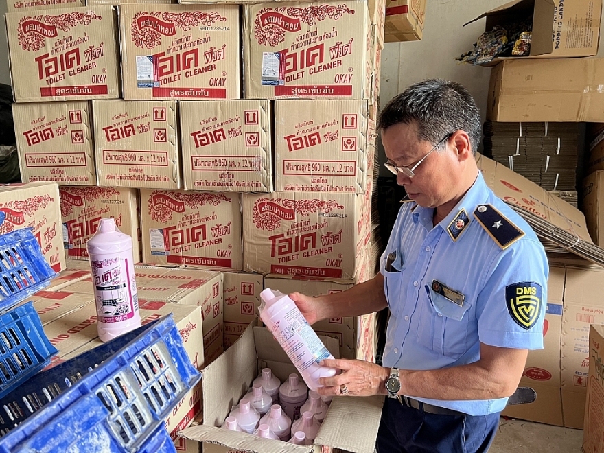 Hà Nội: Tăng cường chống buôn lậu, gian lận thương mại và hàng giả dịp cuối năm